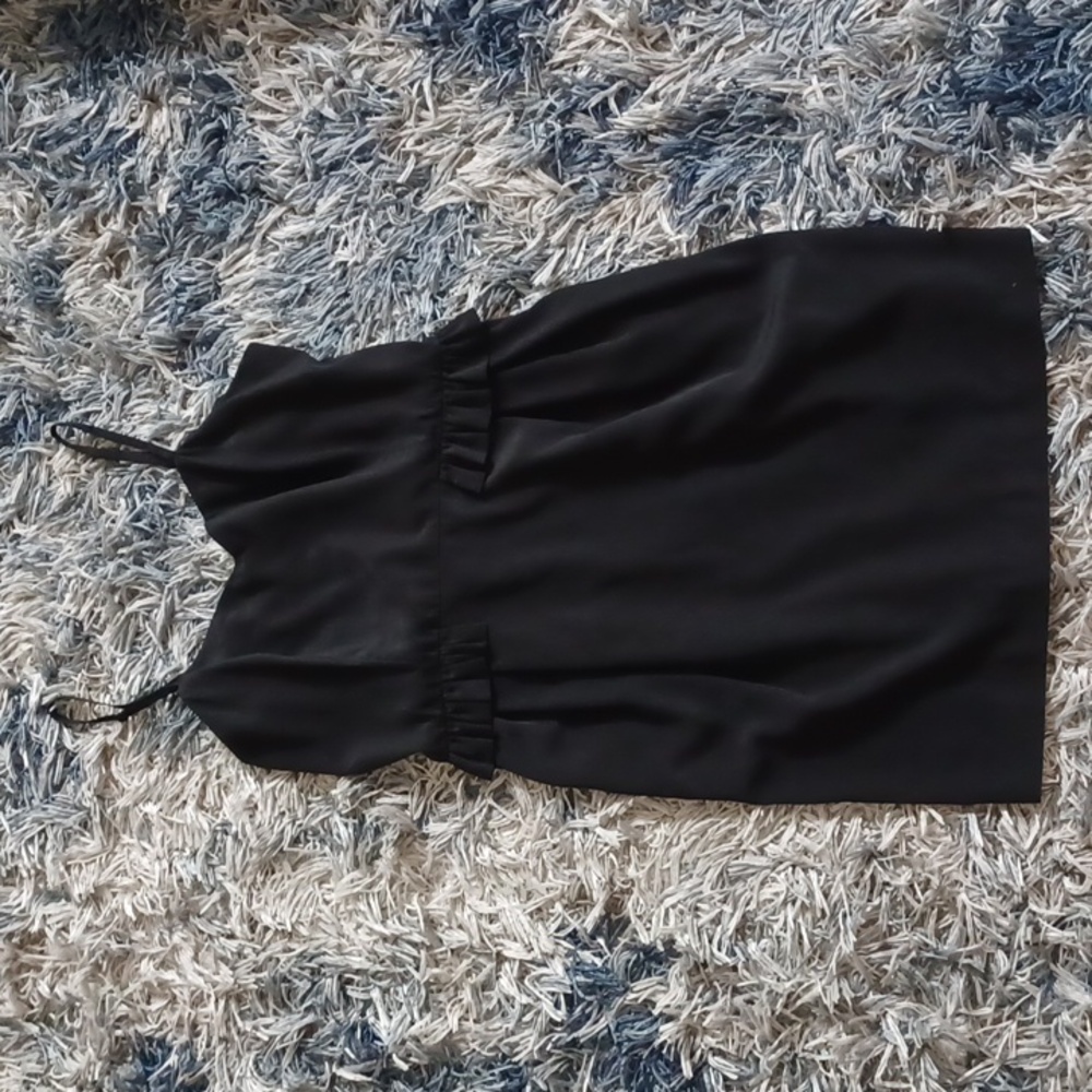 Medium black dress